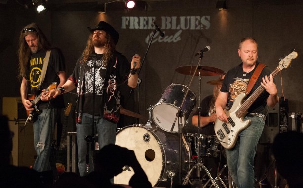 Best stage sound around at Free Blues Club (photo by Ryszard Pakieser)