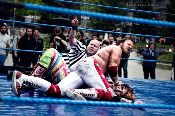 SB vs Jessica Kamppi01 by Xeniya Balsara